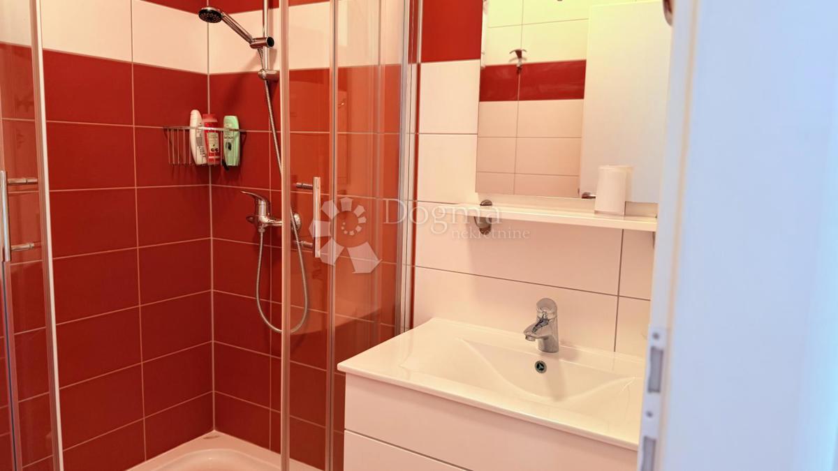 Stanovanje Baška Voda, 135,96m2