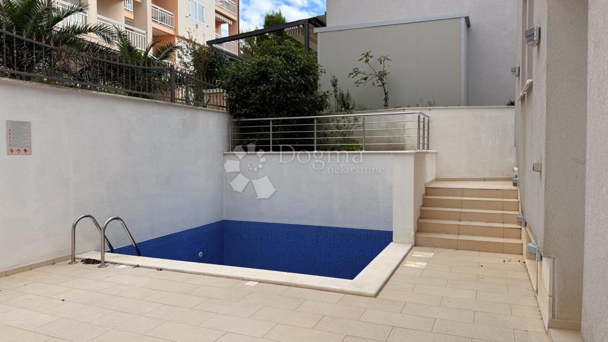 Stanovanje Baška Voda, 135,96m2