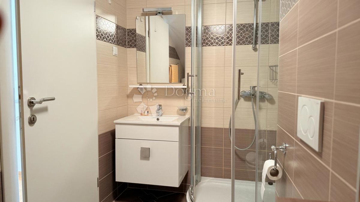 Stanovanje Baška Voda, 135,96m2