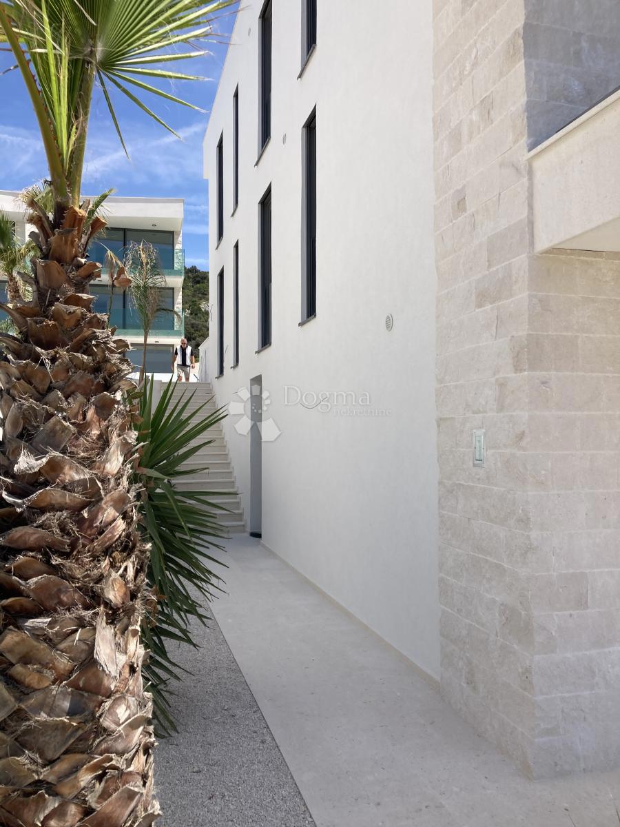 Lux Apartma Ražanj, Rogoznica