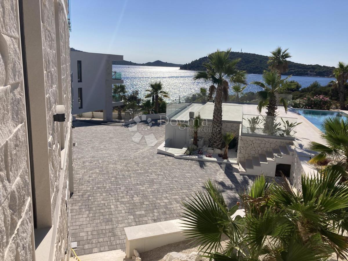 Lux Apartma Ražanj, Rogoznica