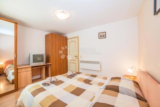 Dupleks stanovanje 100 m² - možnost dveh stanovanj ali enega večjega, 800 m od morja - Rovinj