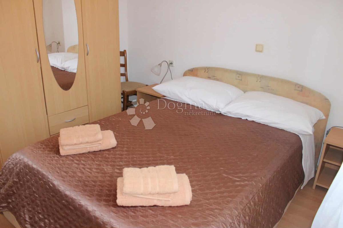 Dupleks stanovanje 100 m² - možnost dveh stanovanj ali enega večjega, 800 m od morja - Rovinj