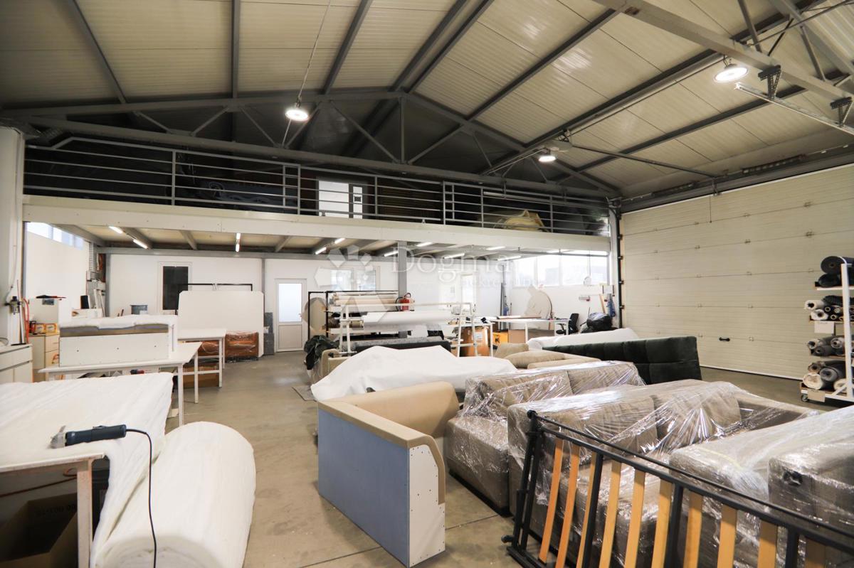 Poslovni prostor Tenja, Osijek - Okolica, 3.750m2