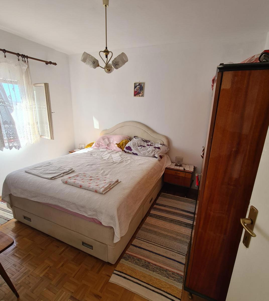 Hiša Zečevo Rogozničko, Rogoznica, 52m2