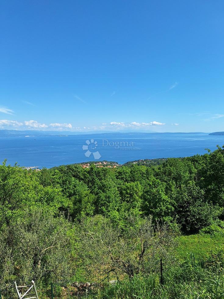 Zazidljivo zemljišče Poljane, Opatija - Okolica, 831m2