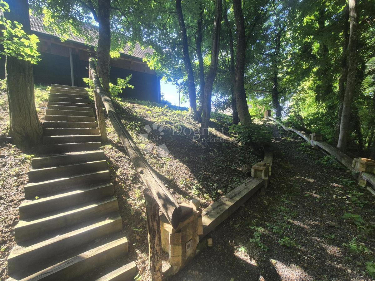 Hiša Gorkovec, Klanjec, 220m2