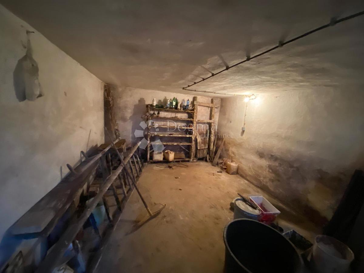 Zazidljivo zemljišče Popovača, 1.115m2