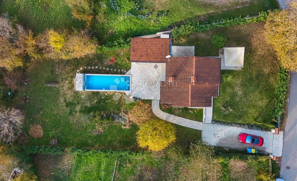 Hiša Cerovlje, 70m2