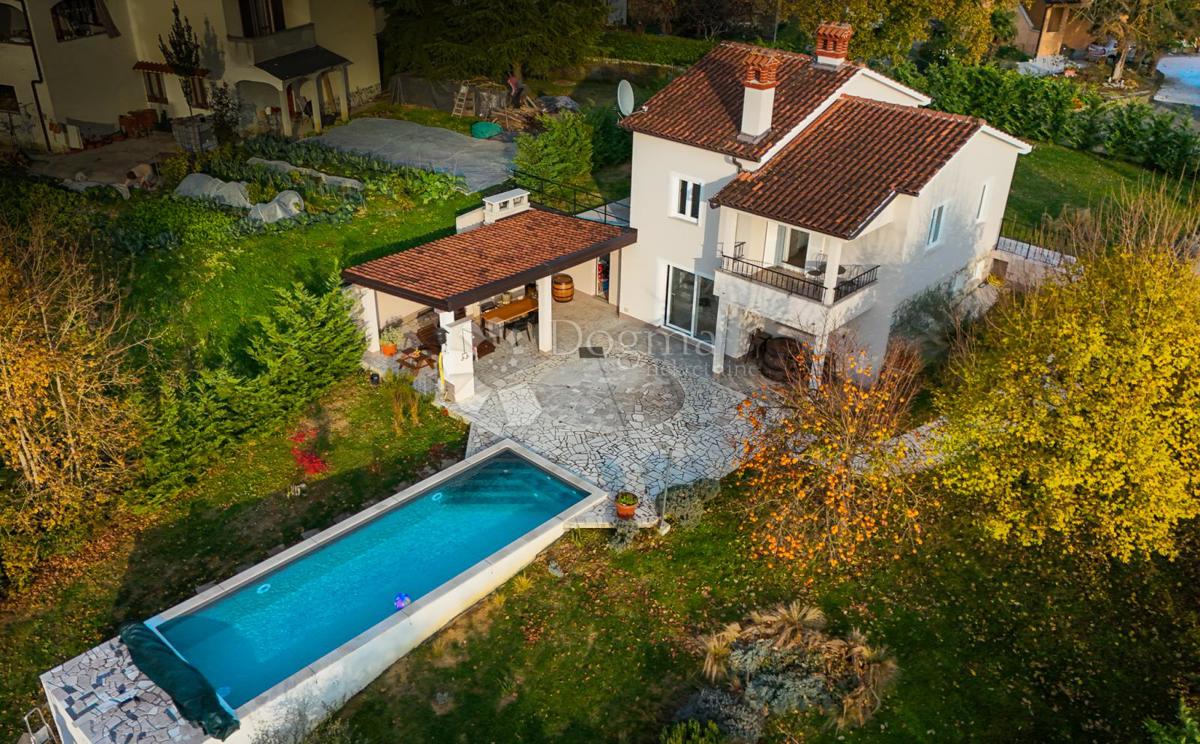 Hiša Cerovlje, 70m2