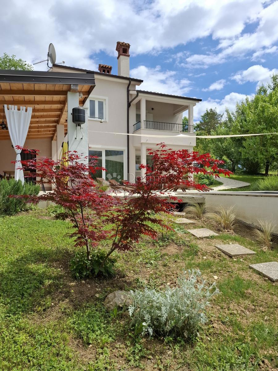 Hiša Cerovlje, 70m2