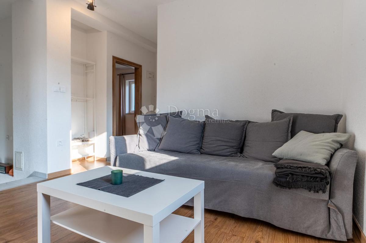 Hiša Cerovlje, 70m2