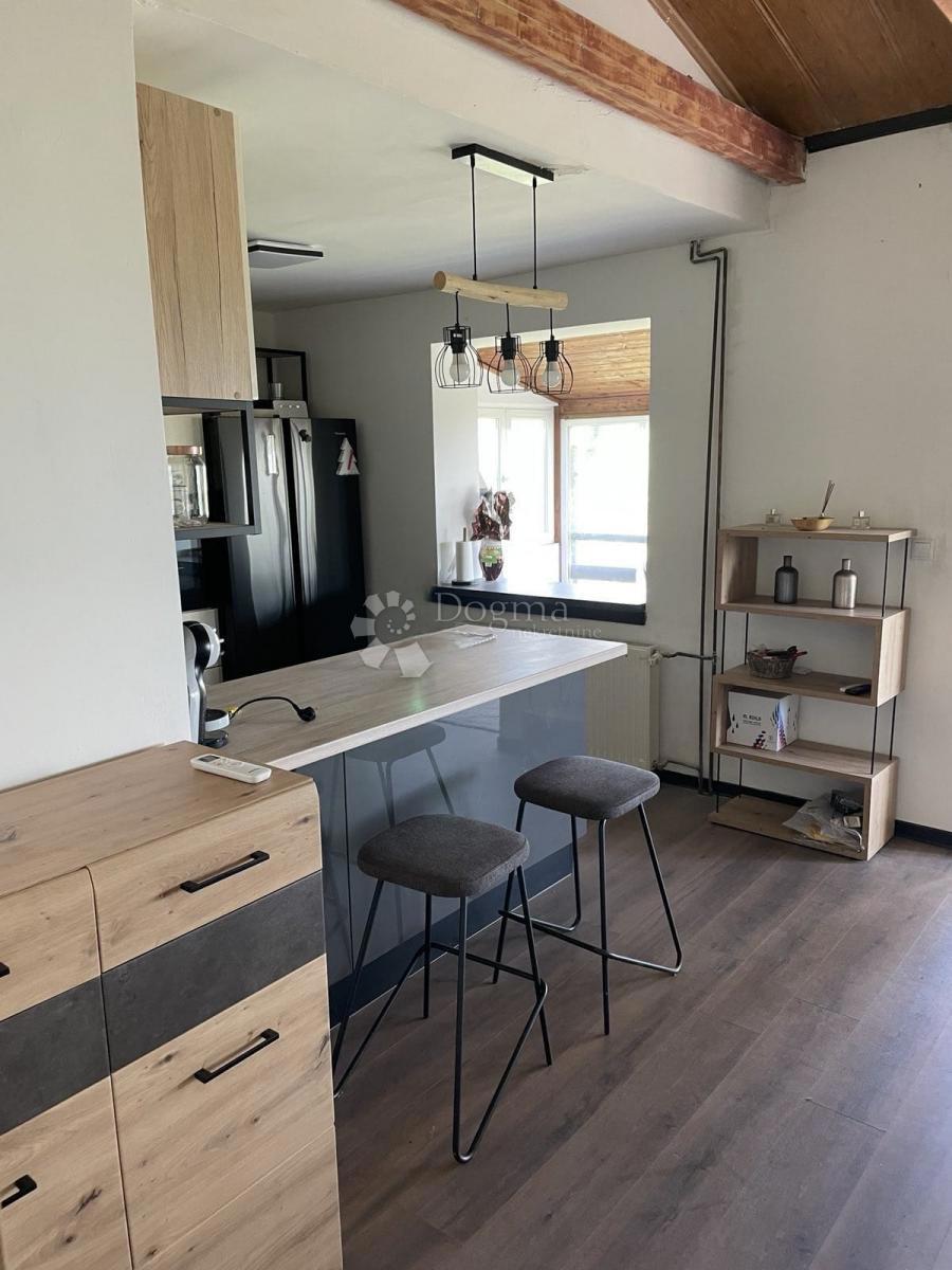 Hiša Svetičko Hrašće, Ozalj, 130m2