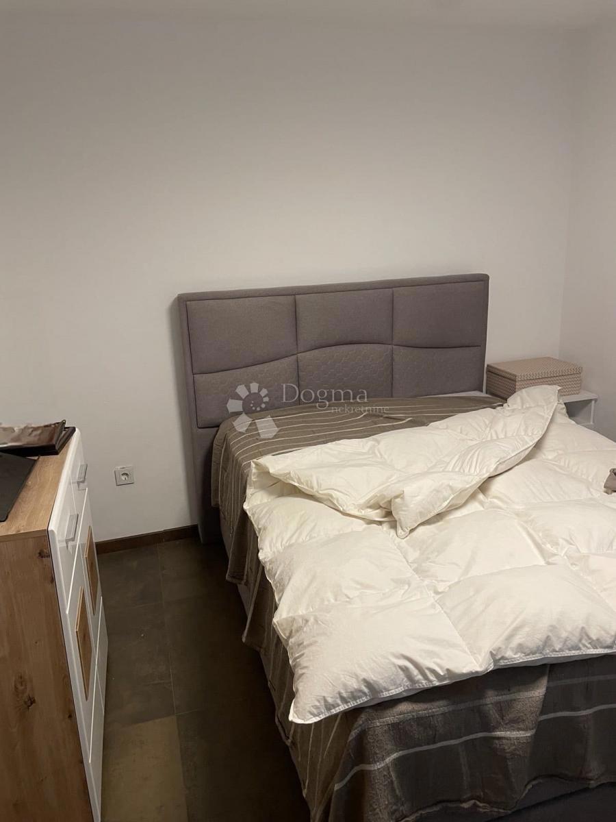 Hiša Svetičko Hrašće, Ozalj, 130m2