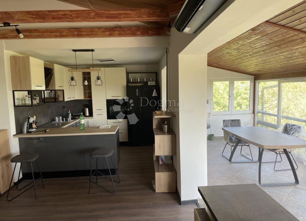 Hiša Svetičko Hrašće, Ozalj, 130m2