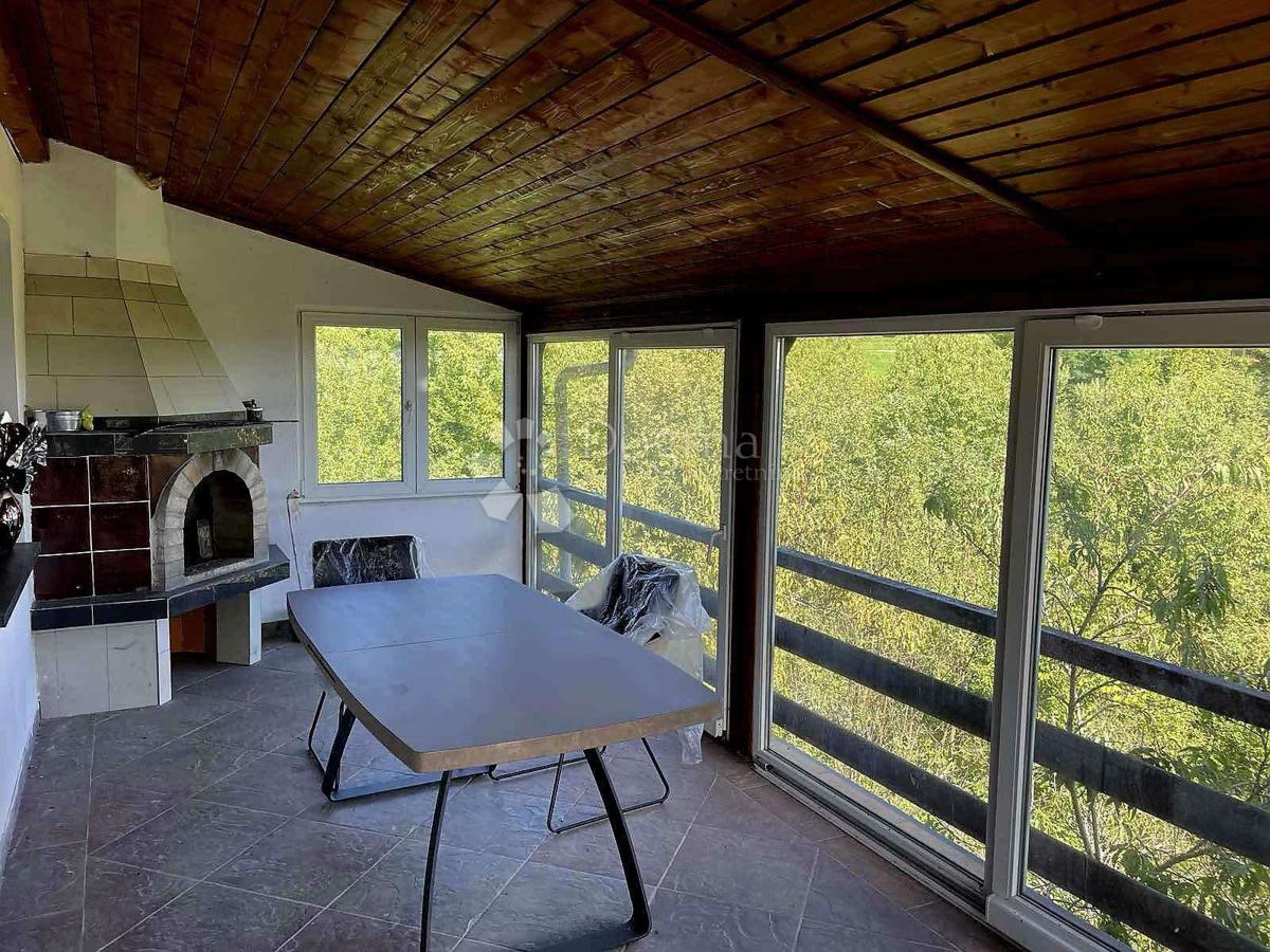 Hiša Svetičko Hrašće, Ozalj, 130m2