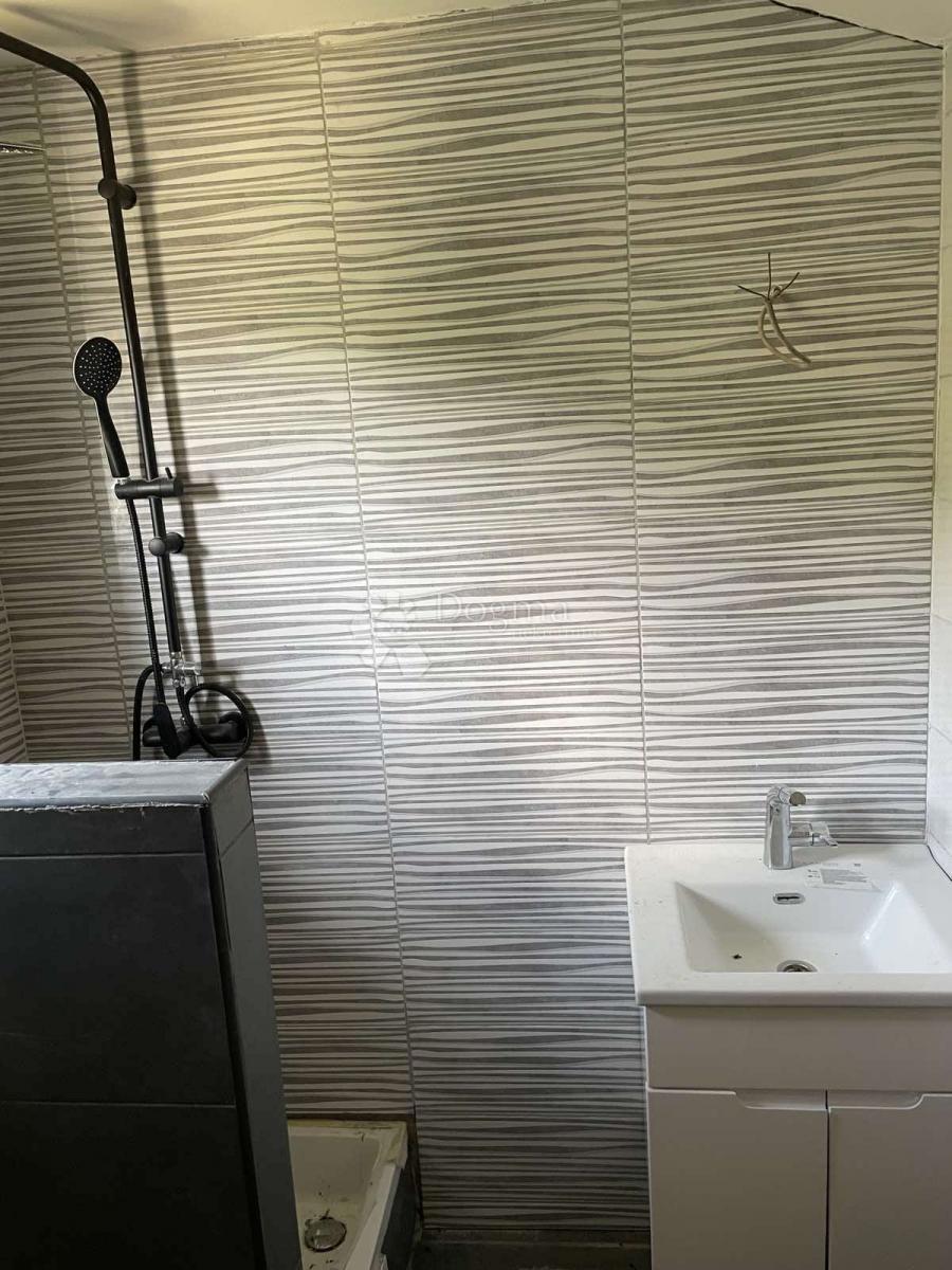 Hiša Svetičko Hrašće, Ozalj, 130m2