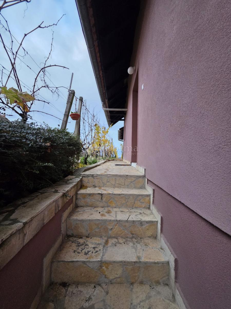 Hiša Vinica Breg, Vinica, 85m2