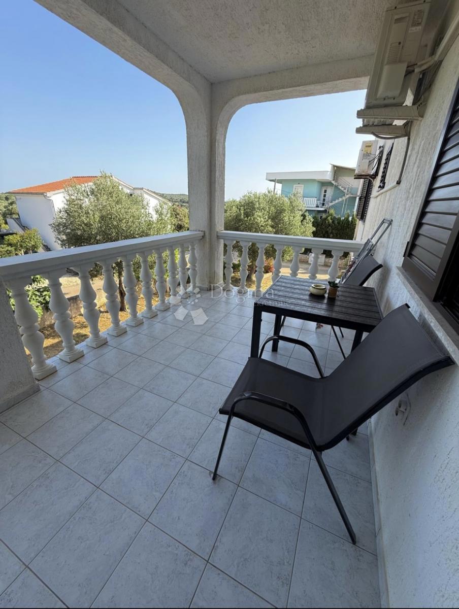 Hiša Ugljan, Preko, 616,12m2