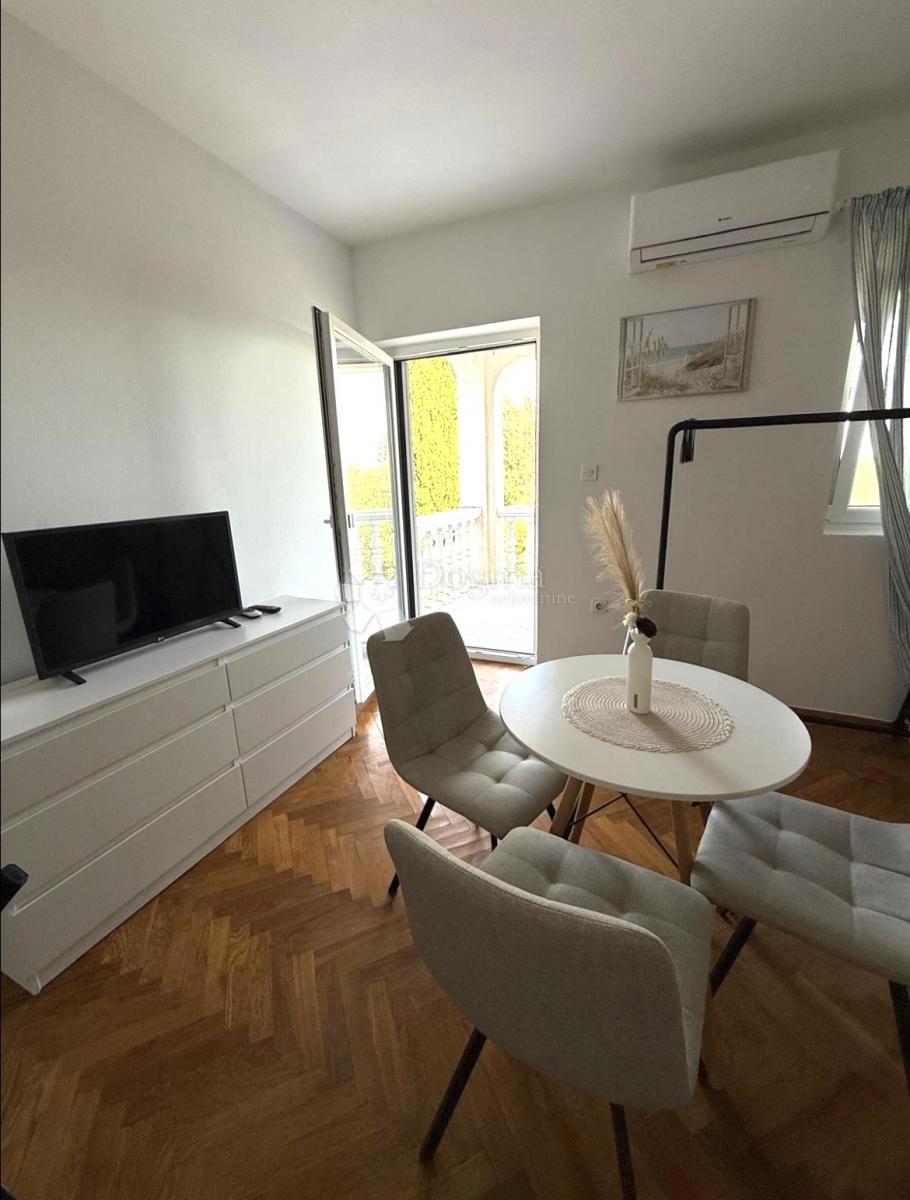 Hiša Ugljan, Preko, 616,12m2