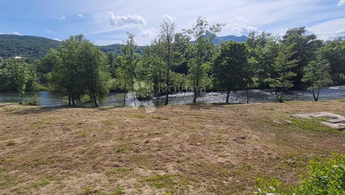 Zazidljivo zemljišče Ogulin, 8.800m2