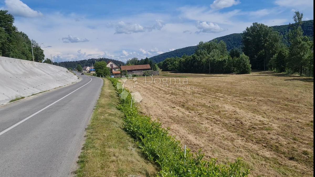 Zazidljivo zemljišče Ogulin, 8.800m2