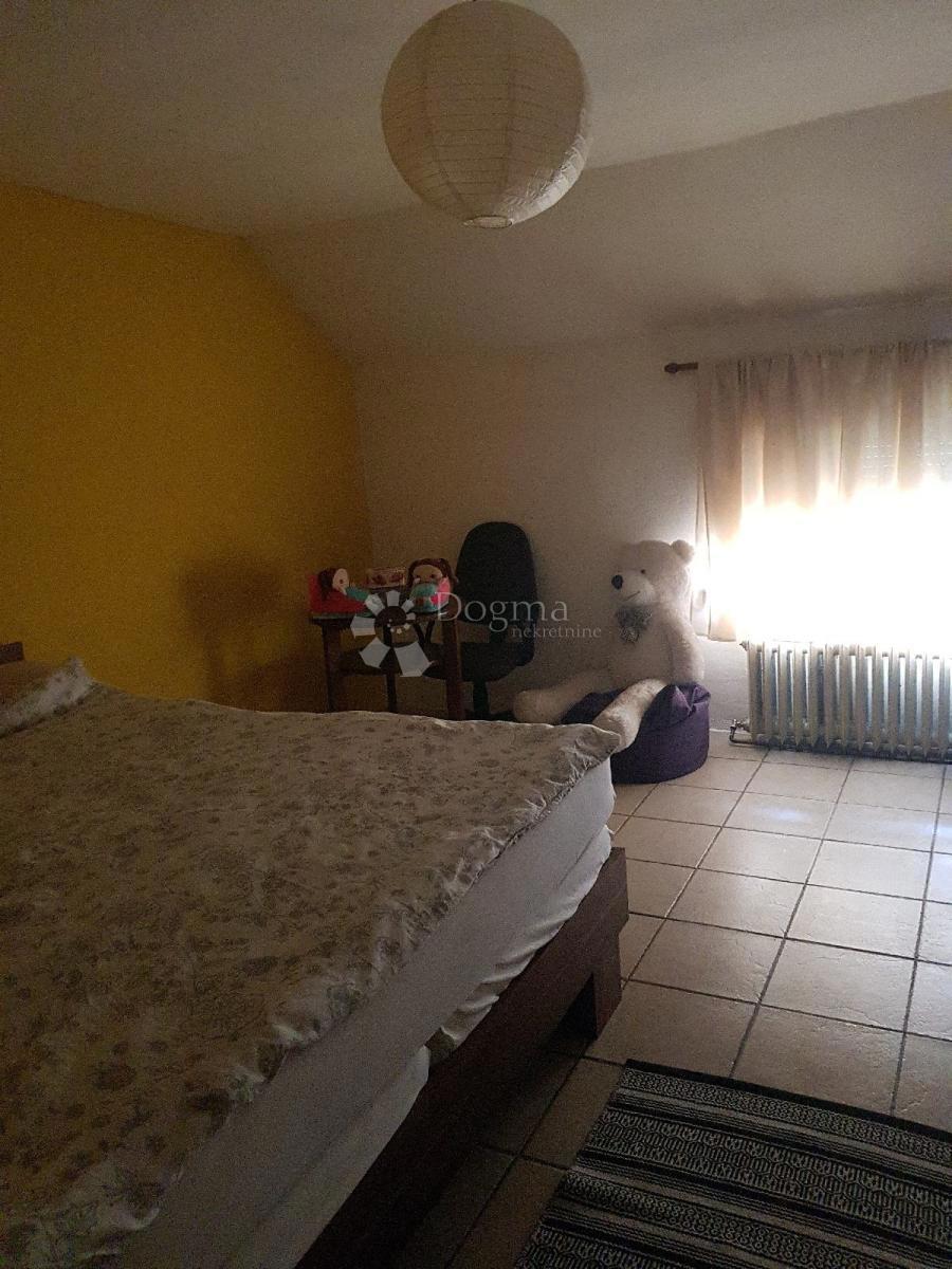 Hiša Sarvaš, Osijek - Okolica, 280m2