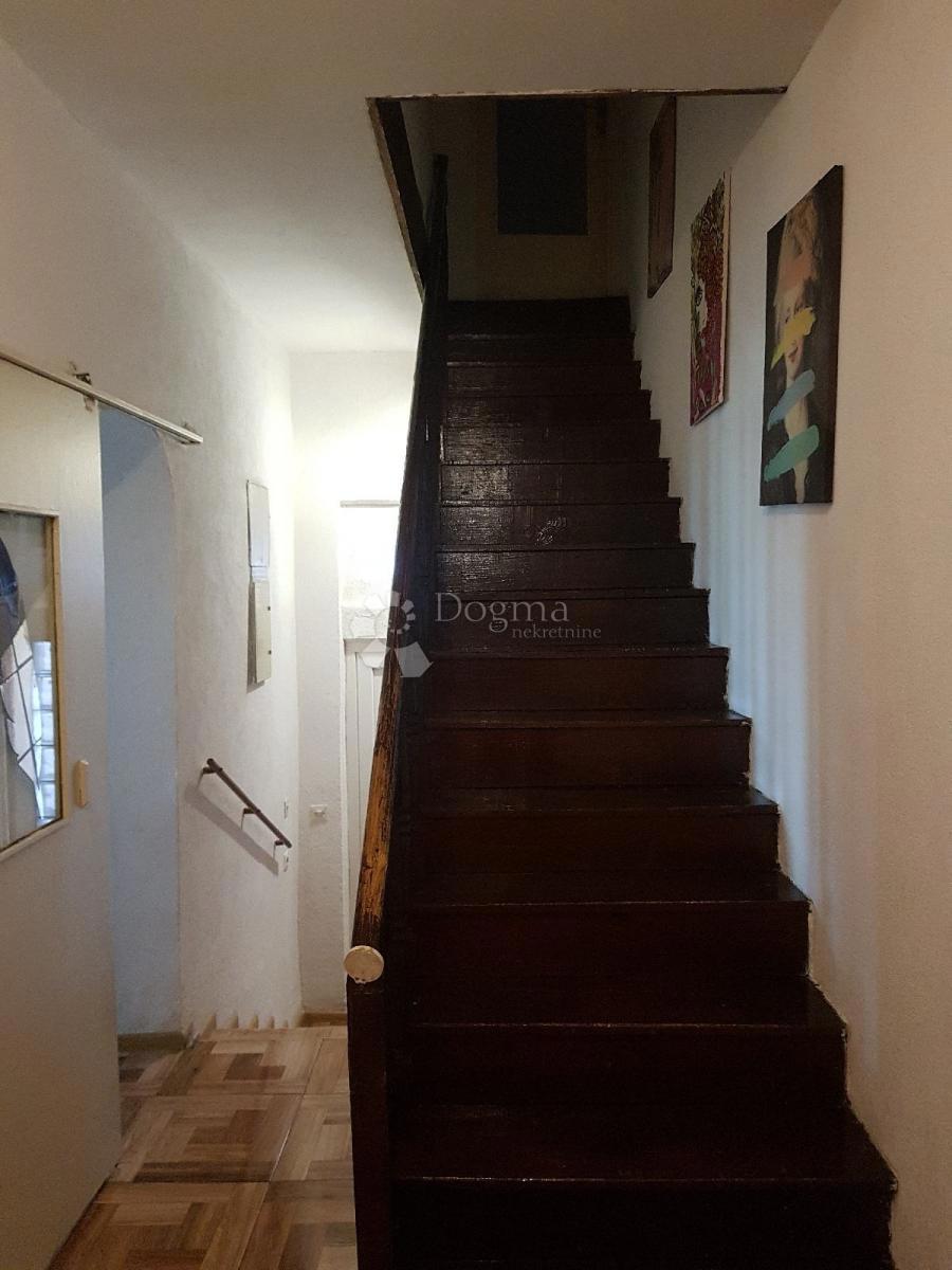 Hiša Sarvaš, Osijek - Okolica, 280m2