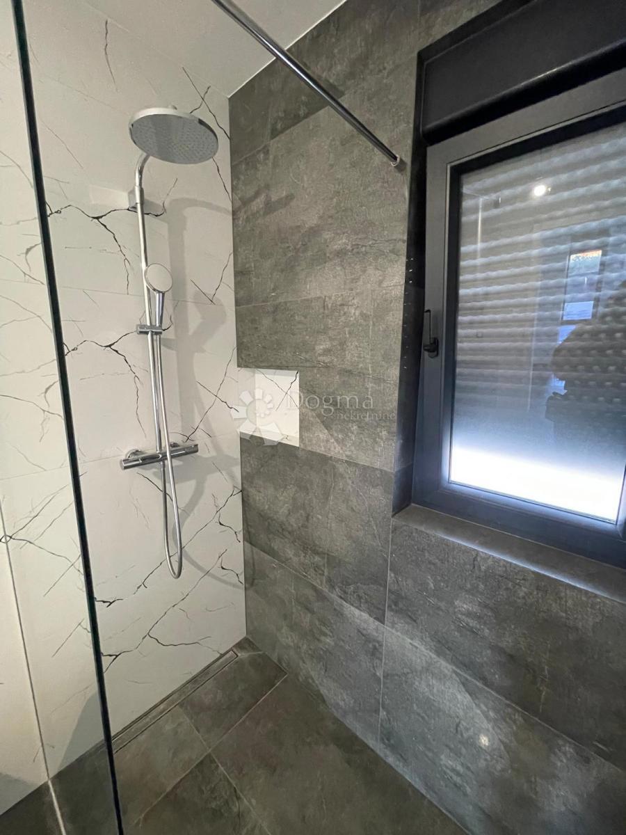 Stanovanje Murter, 91,06m2