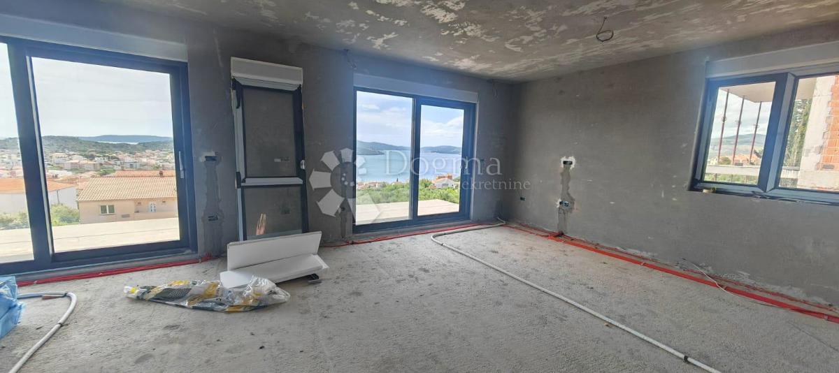 Stanovanje Čiovo, Trogir, 162,56m2