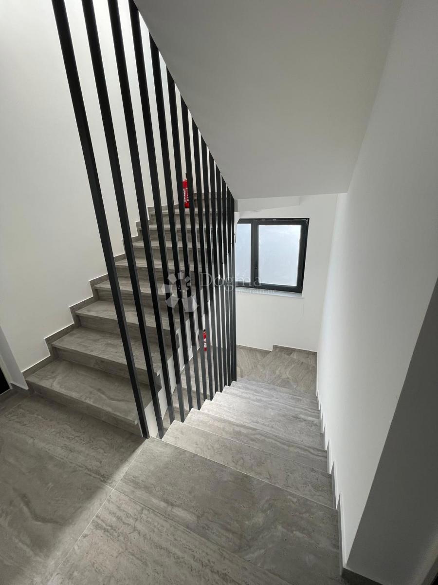 Stanovanje Murter, 91,06m2