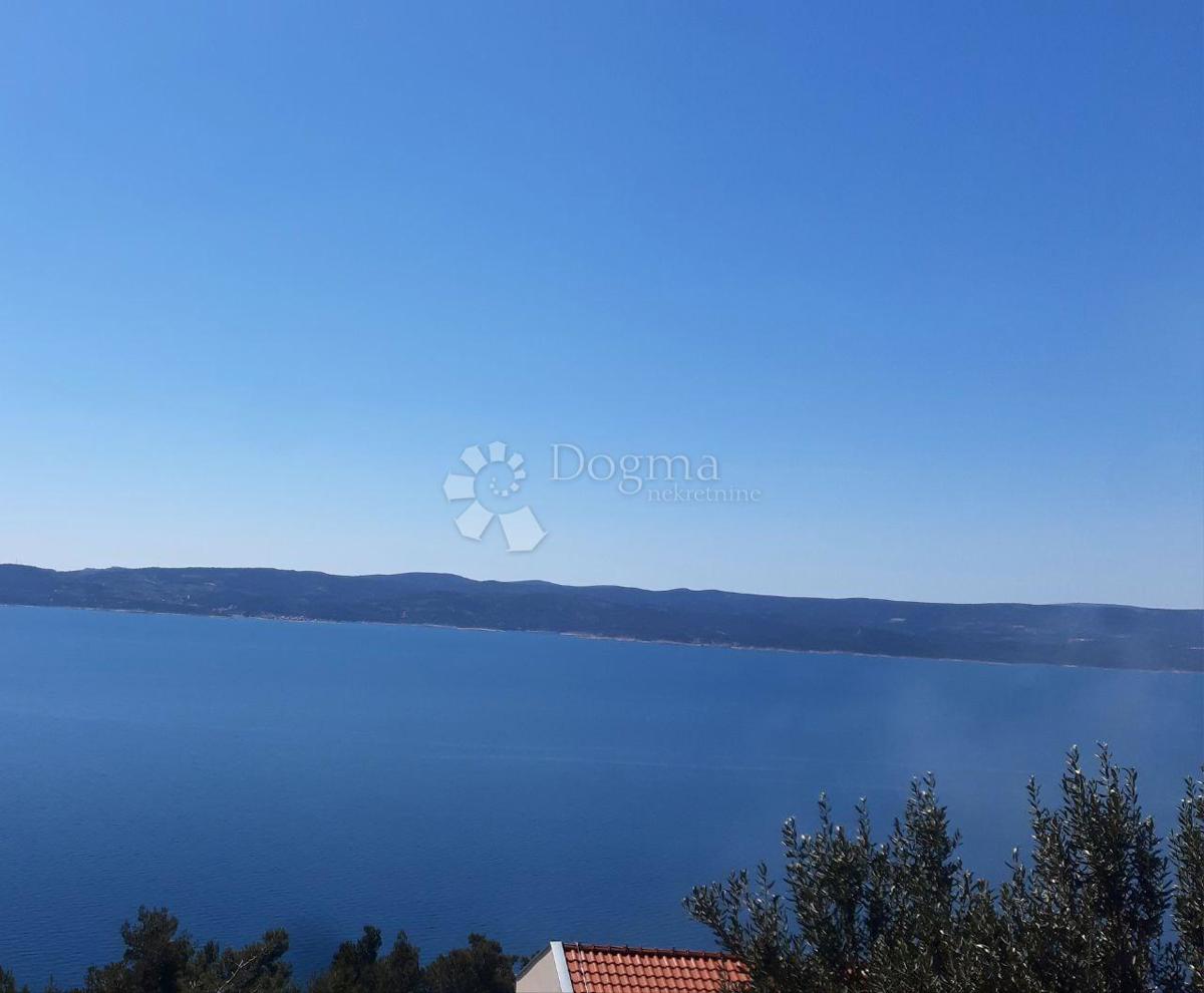 Zazidljivo zemljišče Pisak, Omiš, 800m2