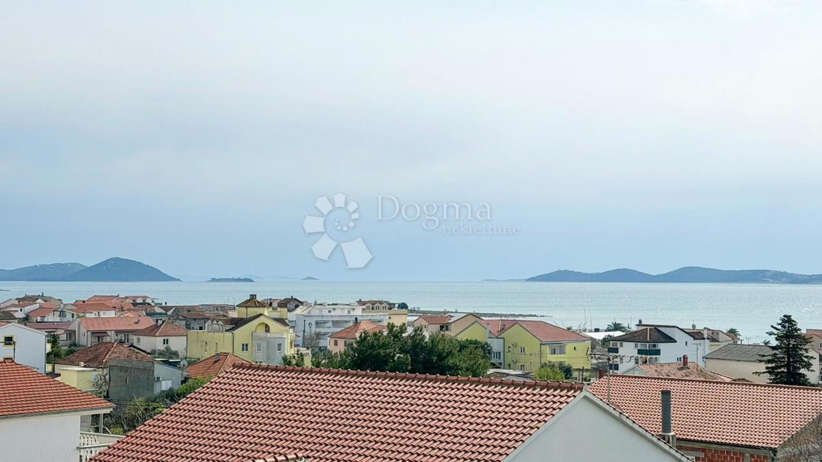 Stanovanje Pakoštane, 71,80m2