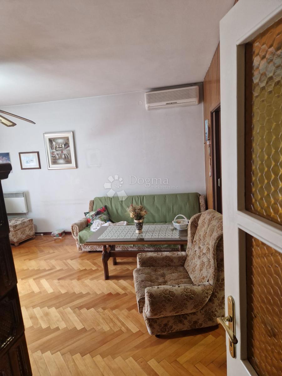 Stanovanje Trogir, 66,93m2