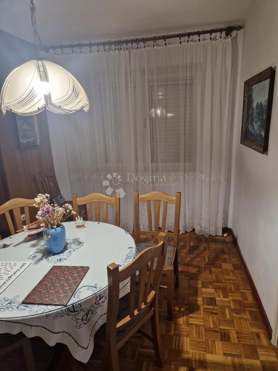 Stanovanje Trogir, 66,93m2