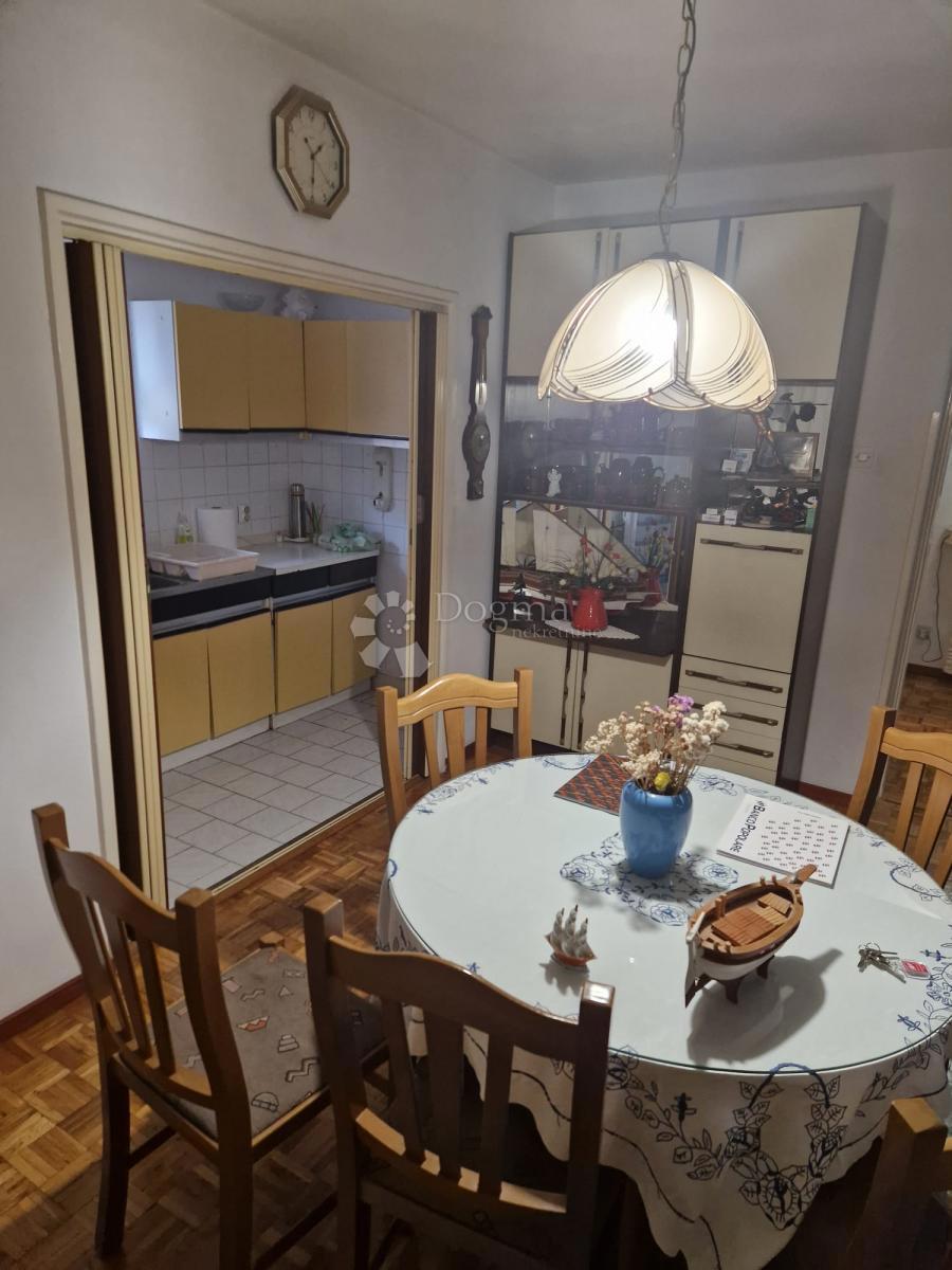 Stanovanje Trogir, 66,93m2