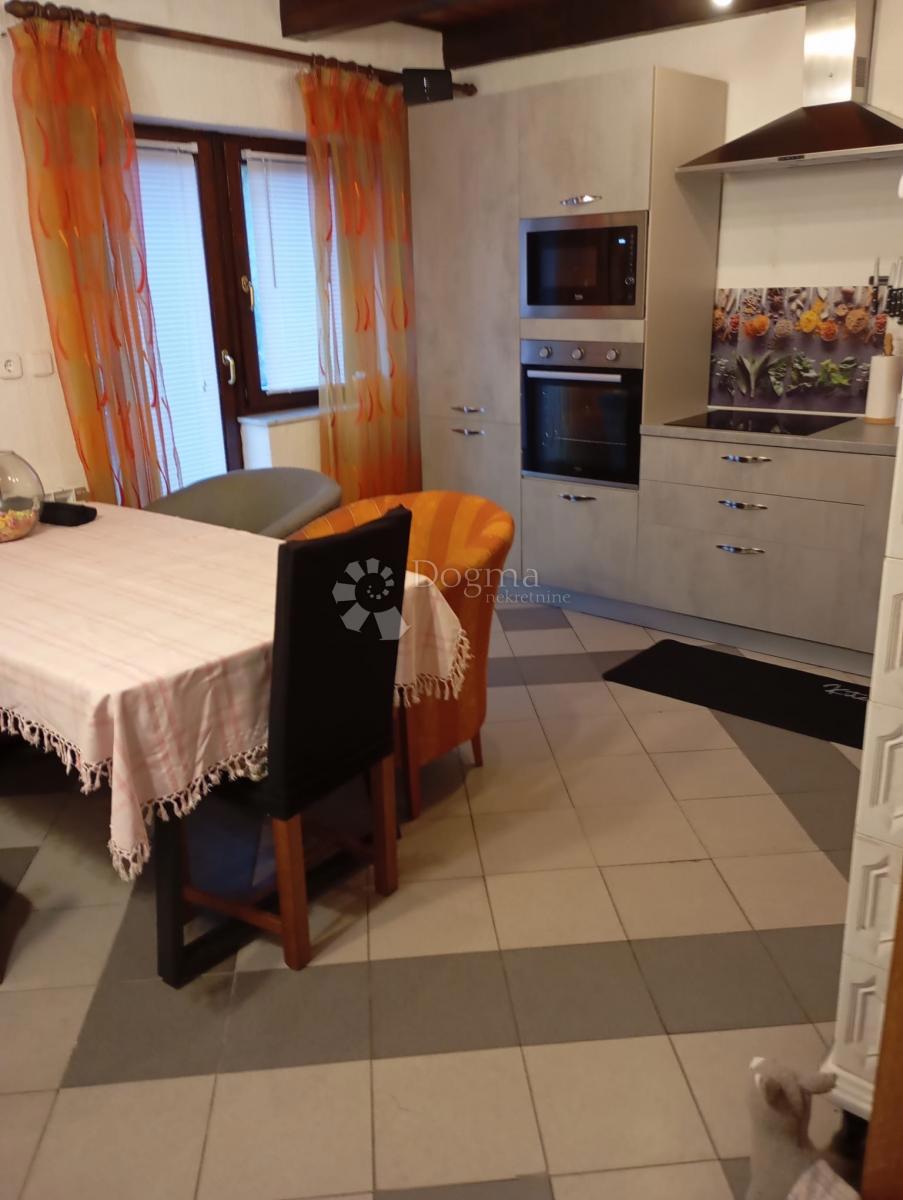 Hiša Grbajel, Delnice, 100m2