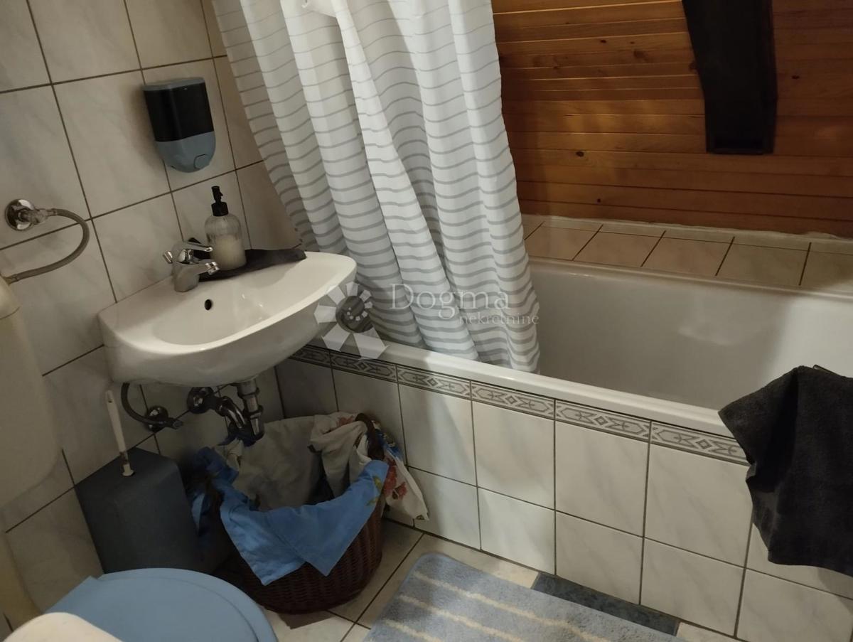 Hiša Grbajel, Delnice, 100m2