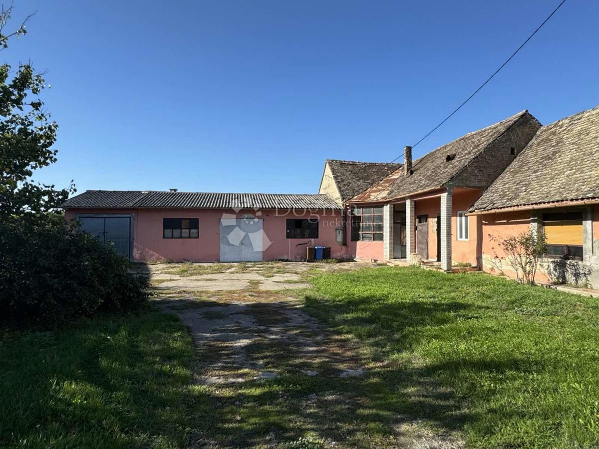 Hiša Beli Manastir, 162m2