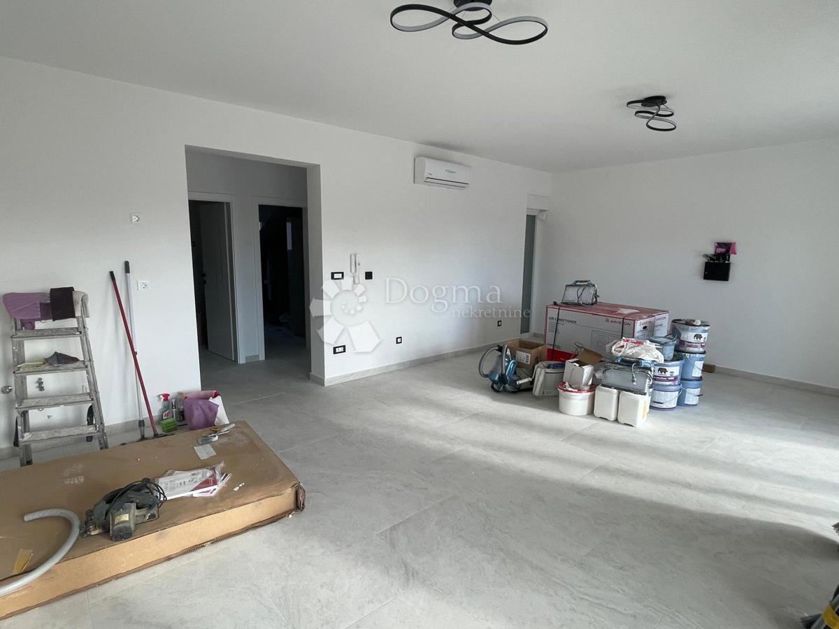 Hiša Tribunj, 243,70m2