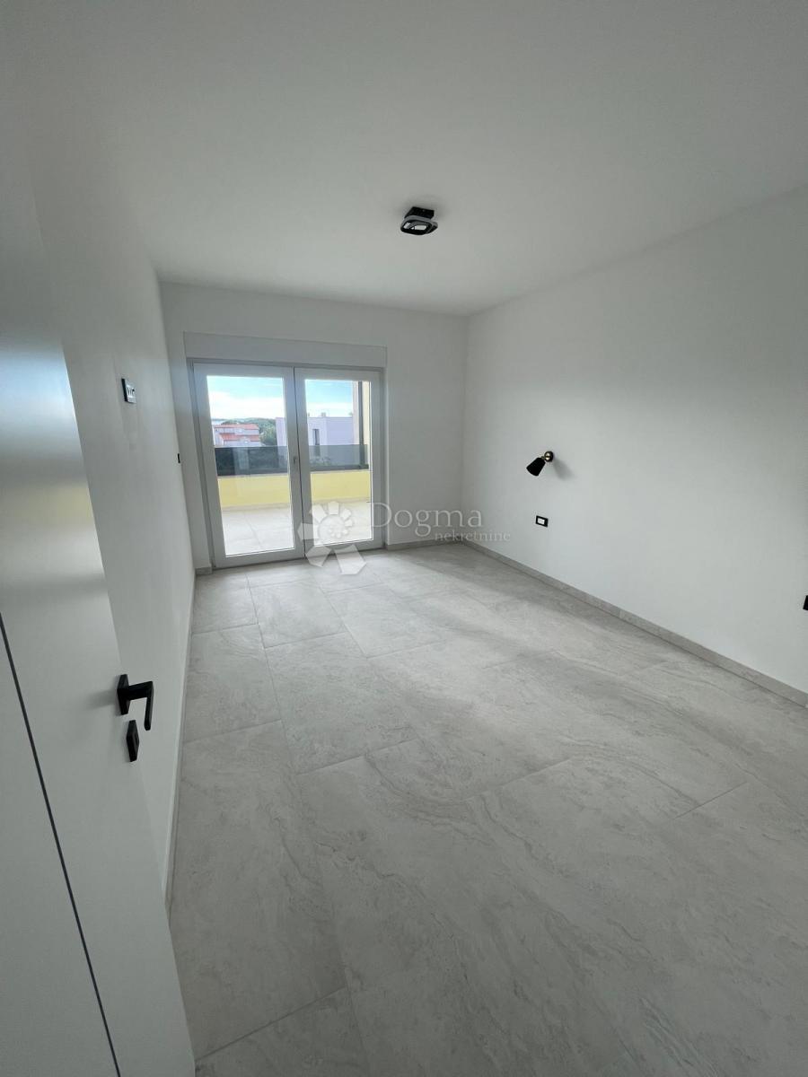 Hiša Tribunj, 243,70m2