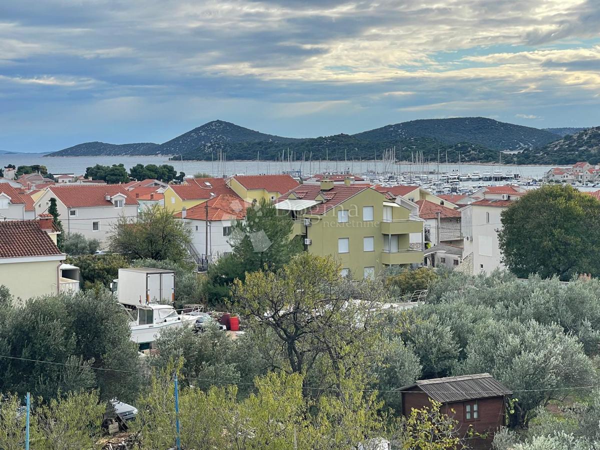 Hiša Tribunj, 243,70m2