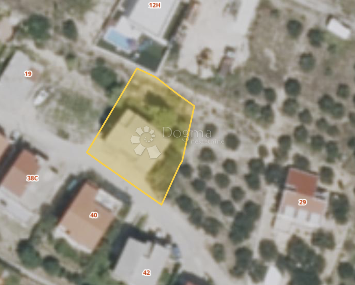 Hiša Podstrana, 360,94m2