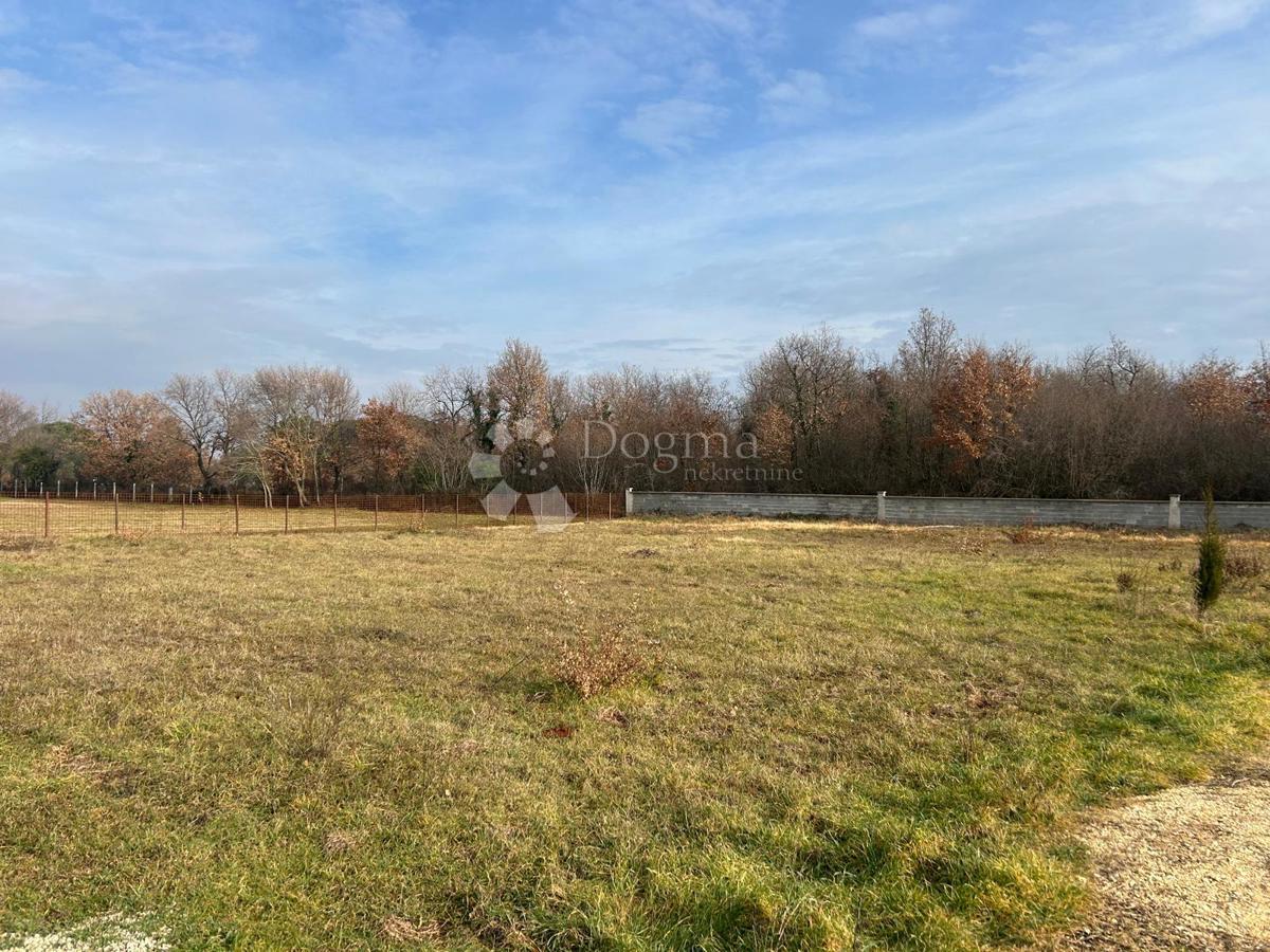 Kmetijsko zemljišče Loborika, Marčana, 901m2