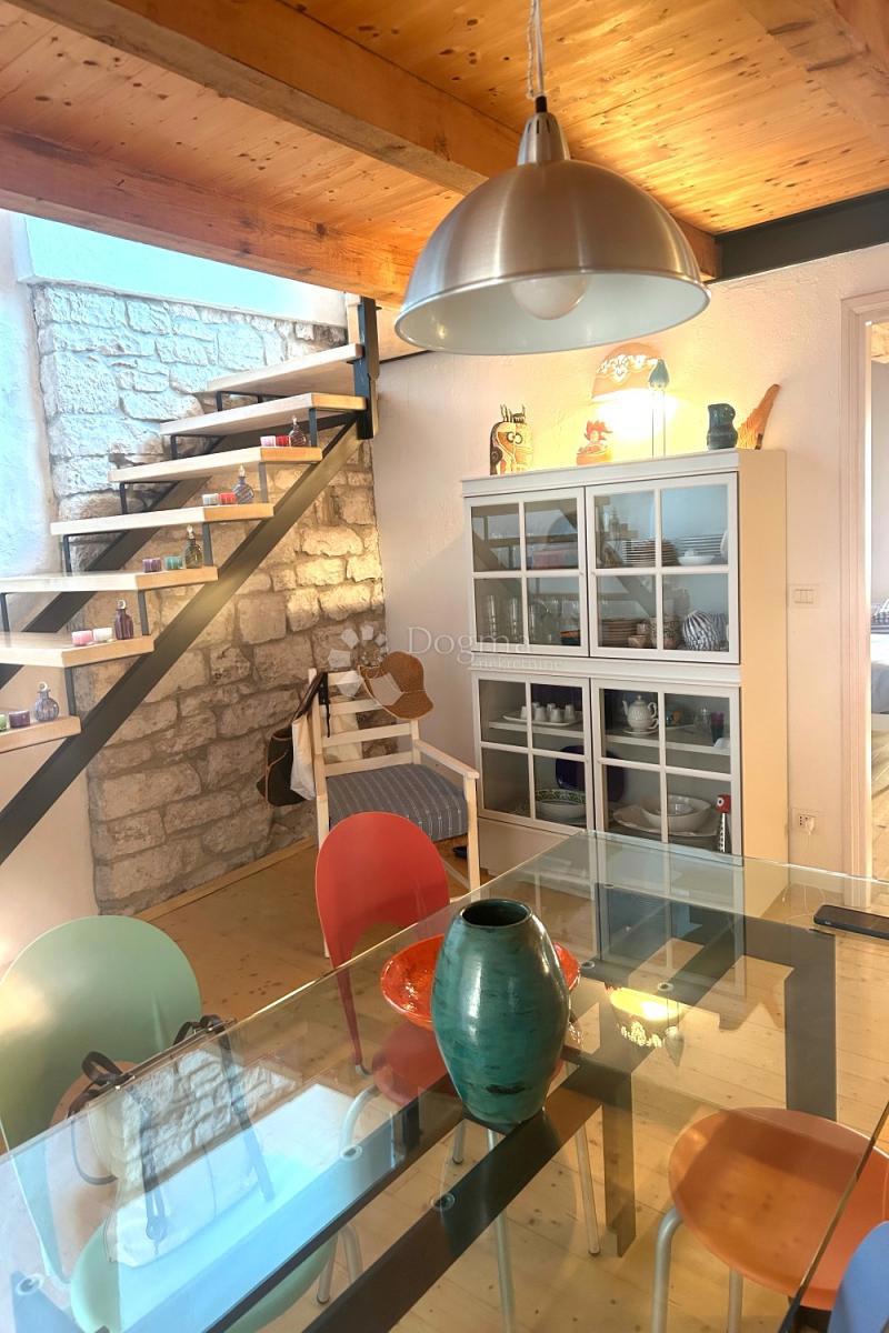 ROVINJ – fantastično dupleks stanovanje z razgledom