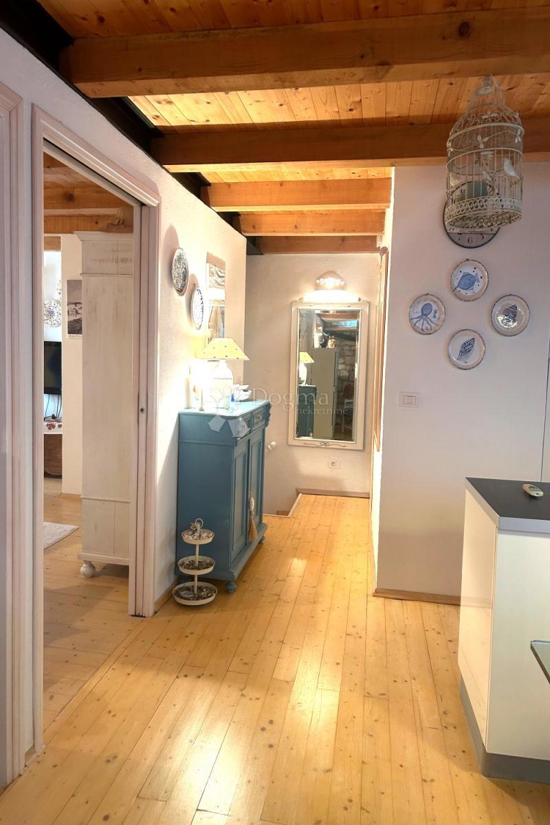 ROVINJ – fantastično dupleks stanovanje z razgledom