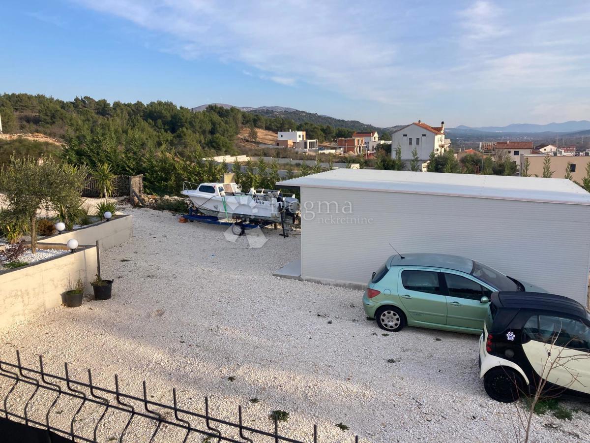 Zazidljivo zemljišče Bilice, Šibenik - Okolica, 580m2