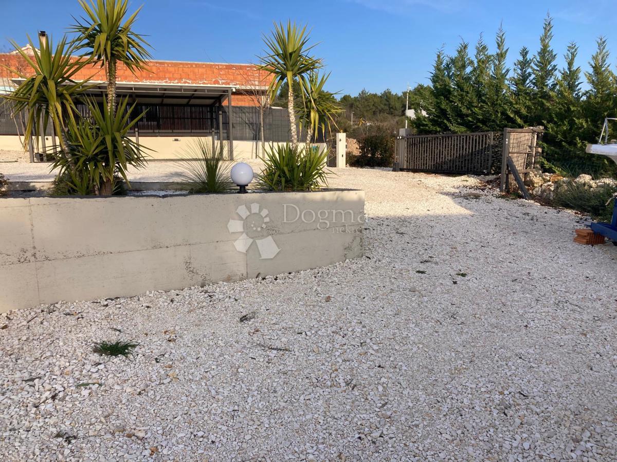 Zazidljivo zemljišče Bilice, Šibenik - Okolica, 580m2