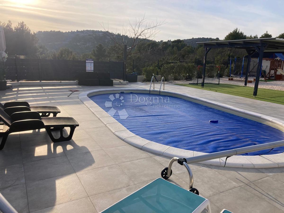 Zazidljivo zemljišče Bilice, Šibenik - Okolica, 580m2