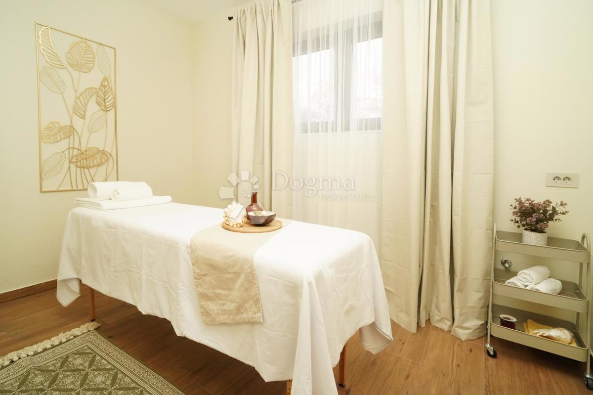 Hiša Kringa, Tinjan, 370m2